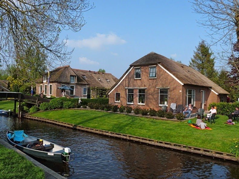 Hindi, News, Story, Hidtory, Kahani, Khabar, About, Amazing, Wonderful, Bizarre, Oddity, Village, City, Holland, Netherlands, Canals, Giethroon, Venice, Hindi, News, Story, Hidtory, Kahani, Khabar, About, Amazing, Wonderful, Bizarre, Oddity, Village, City, Holland, Netherlands, Canals, Giethroon, Venice,