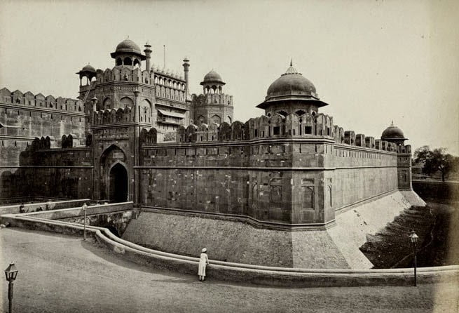Rare picture of Lal qila (Red Fort) - Dehli, Story & History in Hindi 