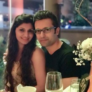 Sandeep Maheshwari And His Wife Photos